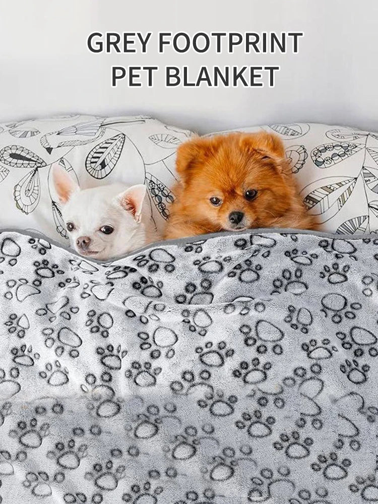 Winter Dog Blanket – Soft Washable Fleece Throw for Dogs & Cats (Grey)