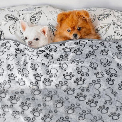 Winter Dog Blanket – Soft Washable Fleece Throw for Dogs & Cats (Grey)